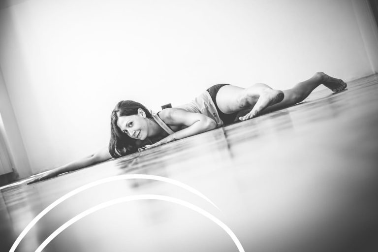 PERCHÉ PARTECIPARE AD UNA LEZIONE DI DANZA CONTEMPORANEA? copertina